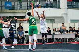 8 Alice Kunek (AUS) - 12 Naho Miyoshi (JPN) - Game1_Pool B_Japan vs Australia