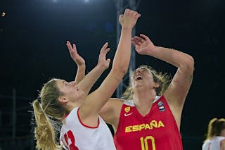 13 Simone Sill (AUT) - 10 Aitana Cuevas (ESP) - FIBA 3x3, World Tour 2021, Mtl, Can, Esplanade de la Place des Arts. Women final Spain vs Austria