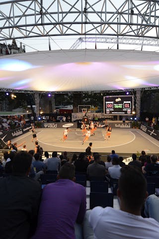 Full bleachers at the Lausanne Masters, 30-31 August 2013