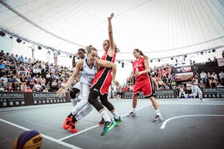 8 Tereza Vorlová (CZE) - 3 Perrine Le Leuch (FRA) - France v Czech Republic, 2016 FIBA 3x3 World Championships - Women, Pool, 12 October 2016