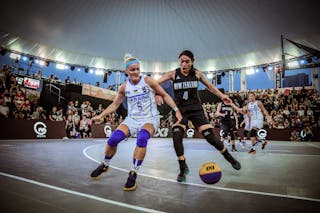4 Krystal Leger-walker (NZL) - 5 Ievgeniia Spitkovska (UKR) - Ukraine v New Zealand, 2016 FIBA 3x3 World Championships - Women, Pool, 12 October 2016