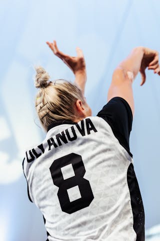 8 Dina Ulyanova (AZE)