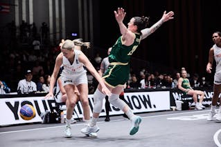 21 Marena Whittle (AUS) - 3 Loyce Bettonvil (NED) - Netherlands vs Australia