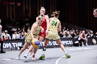 33 Lauren Mansfield (AUS) - Australia vs Canada