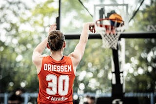 30 Noortje Driessen (NED)