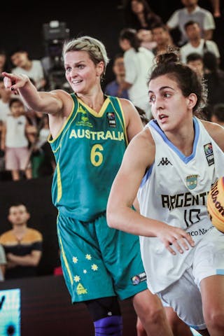 10 Macarena Durso (ARG) - 6 Jenni Screen (AUS) - Australia v Argentina, 2016 FIBA 3x3 World Championships - Women, Pool, 11 October 2016