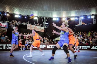 11 Vita Horobets (UKR) - 23 Ganna Zarytska (UKR) - Netherlands v Ukraine, 2016 FIBA 3x3 World Championships - Women, Pool, 12 October 2016