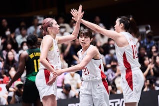 33 Tamami Nakada (JPN) - 21 Shizuka Takada (JPN) - 18 Kiho Miyashita (JPN) - Japan vs Brazil
