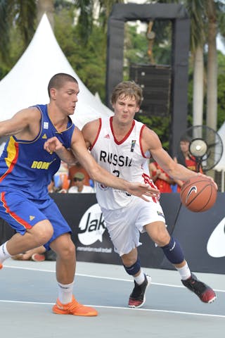 Dimitris Rasty,Team Romania vs Viacheslav Fedorchenko ,Team Russia. 2013 FIBA 3x3 U18 World Championships. 3x3 Game.