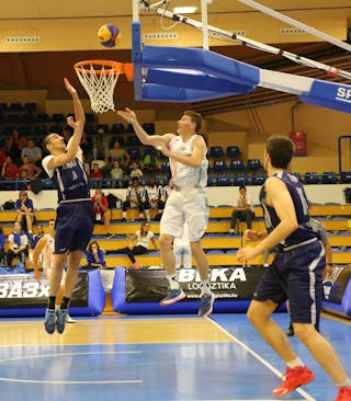 7 Krisztofer Durázi (HUN) - 13 Alexis Bartolomé (AND) - Hungary v Andorra, 2016 FIBA 3x3 U18 European Championships Qualifiers Hungary - Men, Last 8, 17 July 2016
