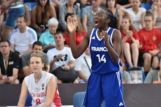 14 Sarah Shematsi (FRA) - Czech Republic vs France