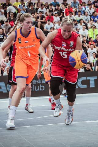 1 Lisa Van Den Adel (NED) - 15 Michaela Uhrová (CZE) - Netherlands v Czech Republic, 2016 FIBA 3x3 World Championships - Women, Last 8, 15 October 2016